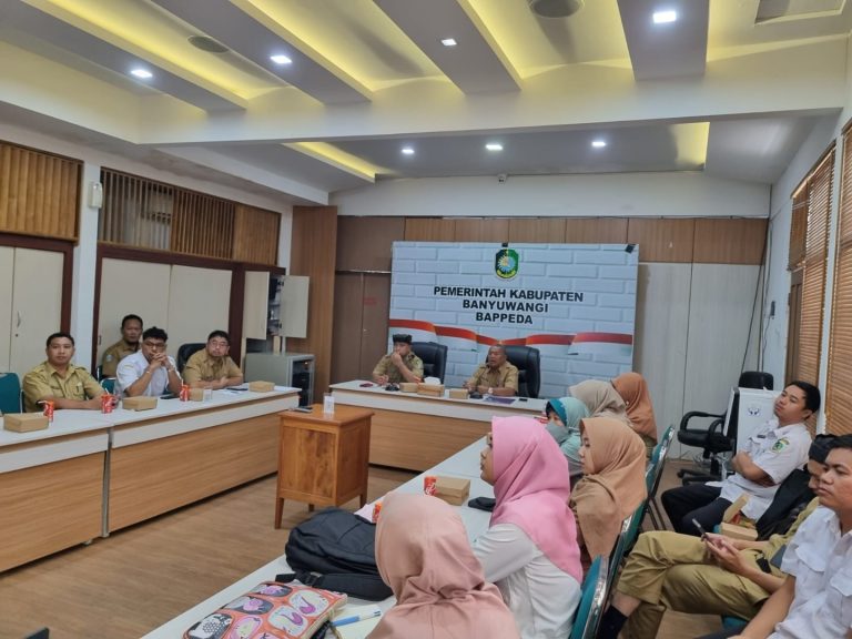 Bappeda Banyuwangi melaksanakan Bimbingan Teknis Penyusunan Laporan Monitoring dan Evaluasi Kinerja Daerah dalam rangka Tujuan Pembangunan Berkelanjutan/Sustainable Development Goals (SDGs)