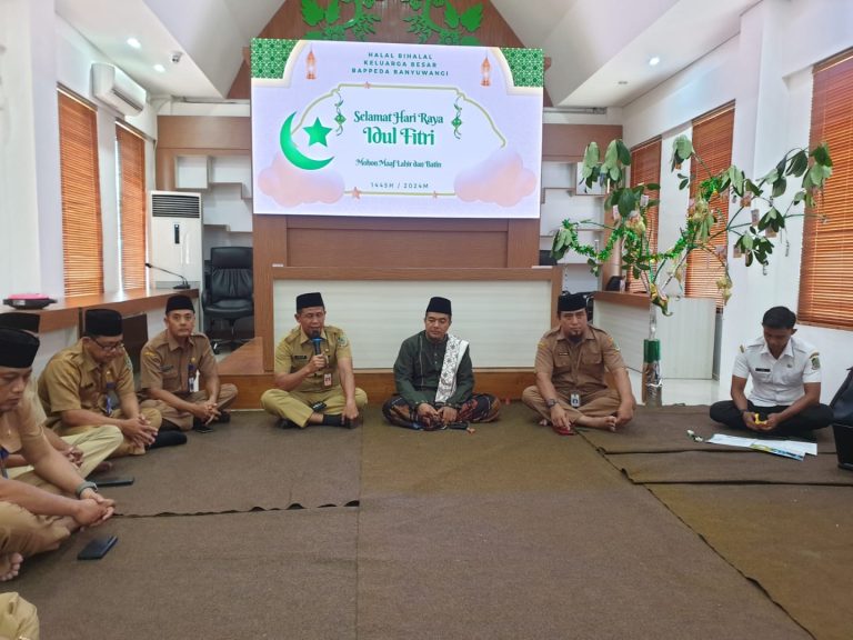 Kegiatan Halal Bi Halal Bersama Keluarga Besar BAPPEDA Kab. Banyuwangi 1445 H / 2024 M